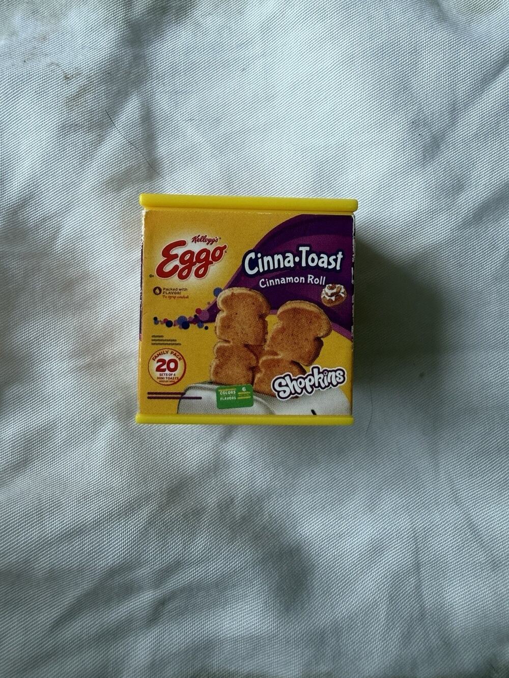 Zuru Mini Brands! Miniature Tiny Eggo Cinna-Toast Cinnamon Rolls